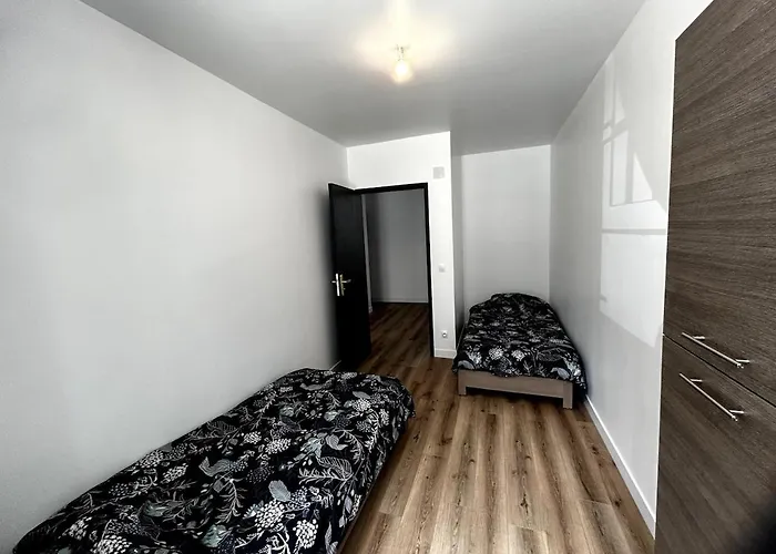 Modern App #2 Renovated Ground Floor 4pers *